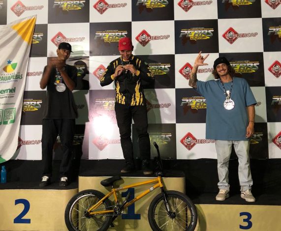 Amapaenses conquistam medalha de ouro na BMX e no skate em torneio de esportes radicais